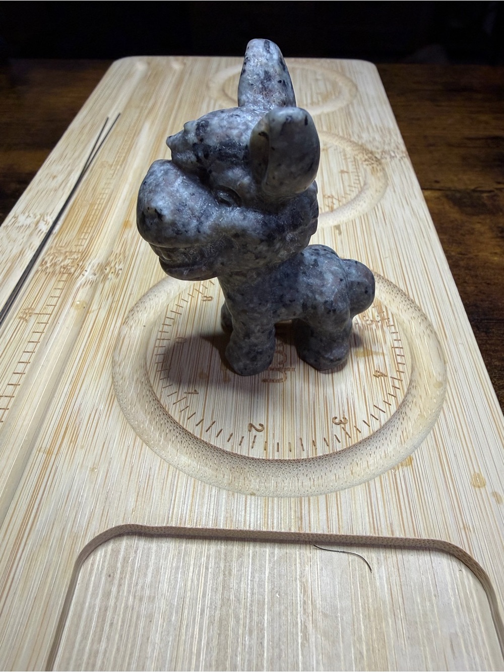 Natural Yooperlite Donkey Shrek Stone Carving UV Reactive Figurine - Picture 11 of 12